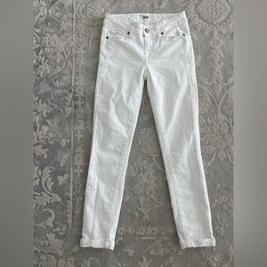 Paige Skyline Crop Skinny Jean in White Size 24